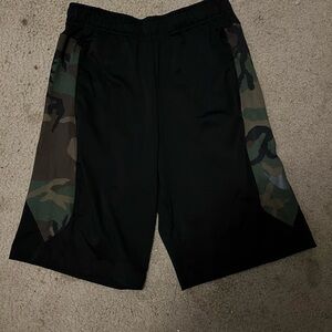 Nike Men's Black and Camouflage Athletic Shorts